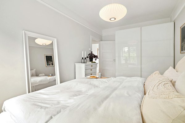 Explorez 10 horloges murales design incontournables et tendance